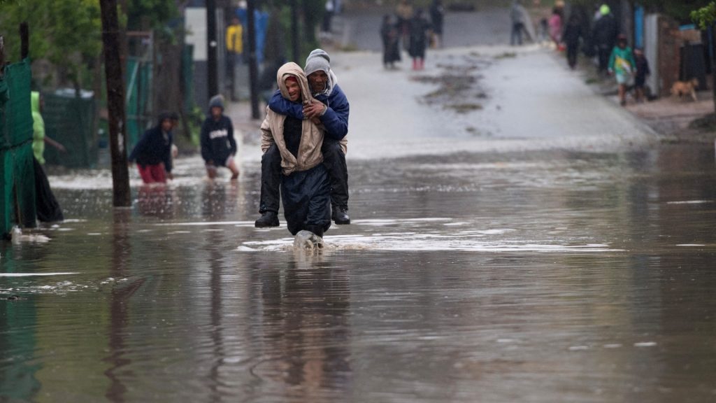 Cape_Town_Weather_Floods_And_winds_Benoni_Media_